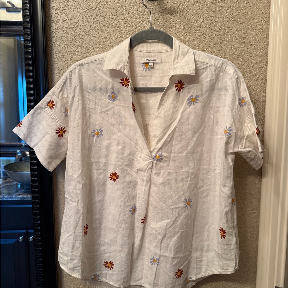 Madewell White Floral Embroidered Short Sleeve Shirt
